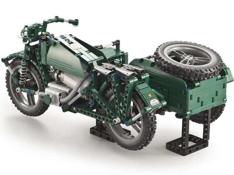 Радиоуправляемый конструктор CADA deTech немецкий военный мотоцикл с коляской (629 деталей)
