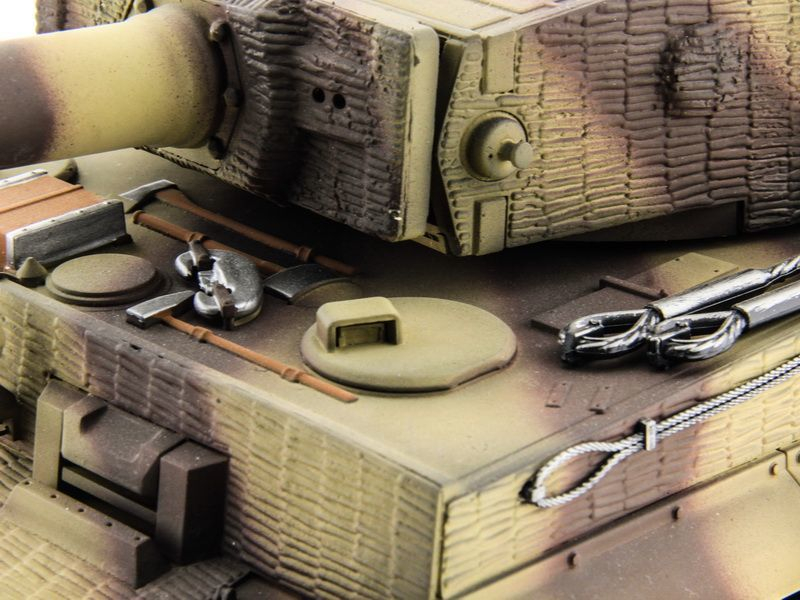 Радиоуправляемый танк Taigen 1/16 Tiger 1 (Германия, поздняя версия) HC, 2.4G RTR