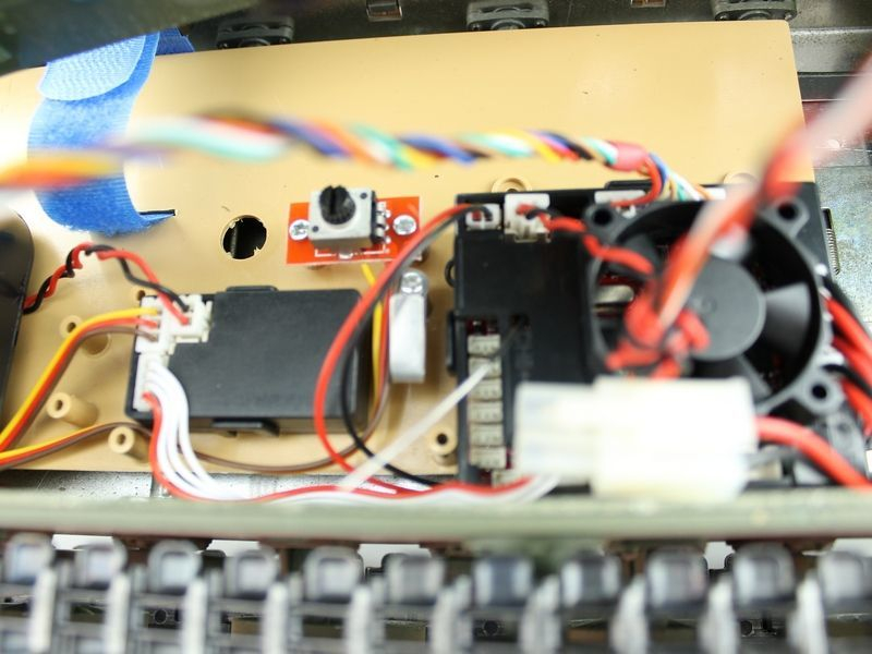 Радиоуправляемый танк Torro КВ-2 1/16 2.4G, СССР, зеленый, ИК-пушка, деревянная коробка