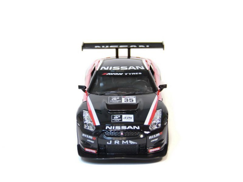 Р/У машина 1/16 Nissan GTR