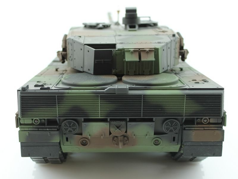 Р/У танк Taigen 1/16 Leopard 2 A6 (Германия) (для ИК танк. боя) САМО 2.4G RTR, деревянная коробка