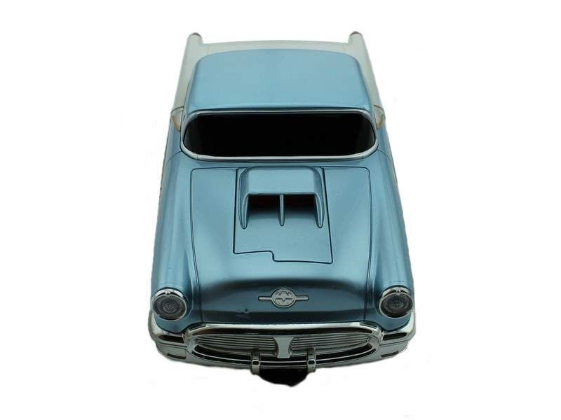 Р/У машина из серии "Muscle Сar" 1/16 + свет фар + звук