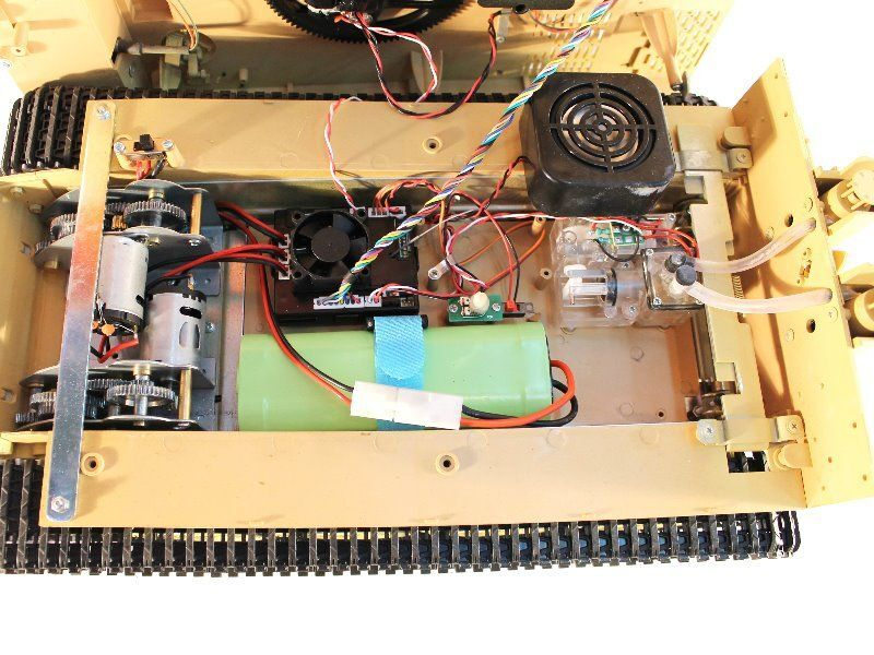 P/У танк Taigen 1/16 Tiger 1 (Германия, поздняя версия) 2.4G RTR песочный