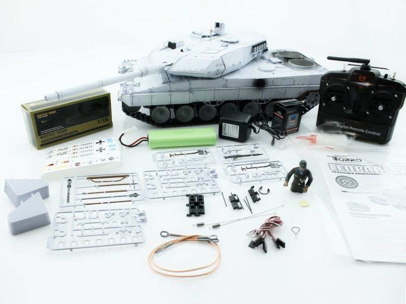 Радиоуправляемый танк Taigen 1/16 Leopard 2 A6 (Германия) (для ИК танкового боя) UN 2.4G RTR, деревянная коробка