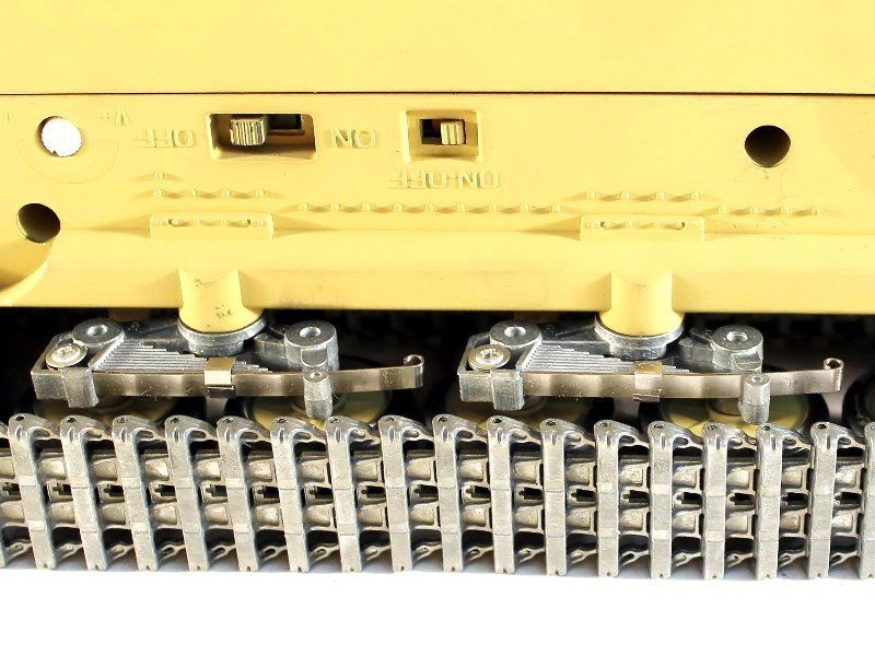 Р/У танк Taigen 1/16 Dak PZ.Kpfw. IV Ausf. F-1 (Германия) PRO 2.4G RTR