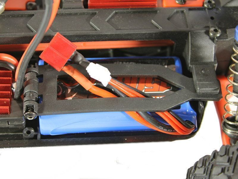 Радиоуправляемый монстр Remo Hobby SMAX UPGRADE V2.0 (красный) 4WD 2.4G 1/16 RTR