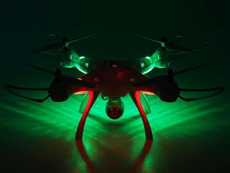 Р/У квадрокоптер Syma X8SW с FPV трансляцией Wi-Fi, барометр 2.4G RTF