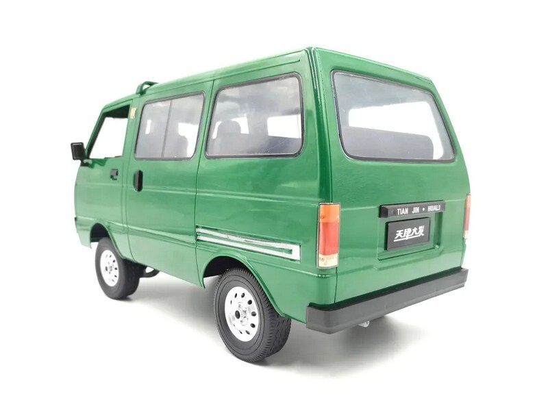 Радиоуправляемый автомобиль WPL минивен (зеленый) 2.4G 1/10 RTR