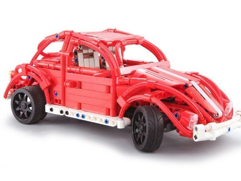 Радиоуправляемый конструктор CADA deTech ретро-автомобиль жук (472 детали)