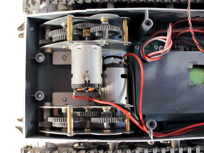 Р/У танк Taigen 1/16 Panzerkampfwagen IV Ausf.F2.Sd.Kfz (Германия) HC 2.4G RTR