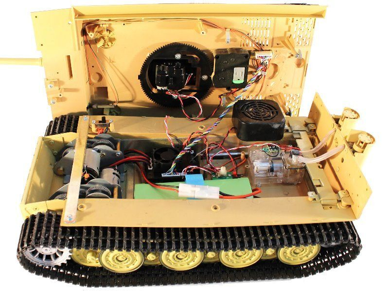 P/У танк Taigen 1/16 Tiger 1 (Германия, поздняя версия) 2.4G RTR песочный