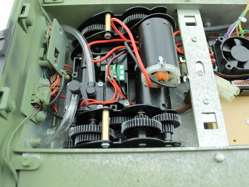 Р/У танк Taigen 1/16 Leopard 2 A6 (Германия) (для ИК танк. боя) САМО 2.4G RTR, деревянная коробка