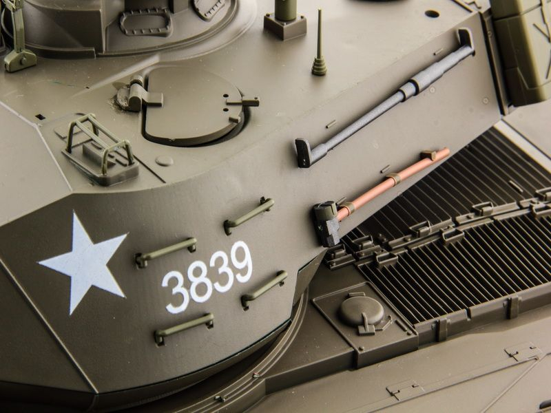 Р/У танк Heng Long 1/16 Walker Bulldog - M41A3 Бульдог 2.4G RTR