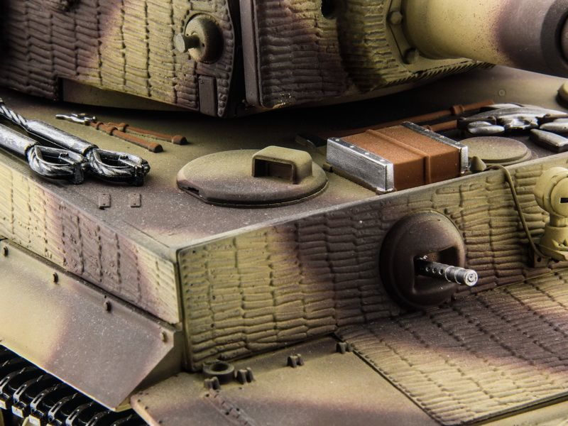 Радиоуправляемый танк Taigen 1/16 Tiger 1 (Германия, поздняя версия) HC, 2.4G RTR