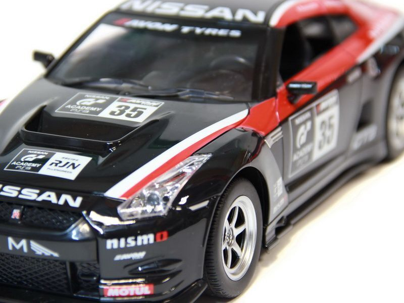 Р/У машина 1/16 Nissan GTR