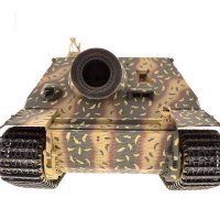 Радиоуправляемый танк Torro Sturmtiger Panzer 1/16 2.4G, зеленый, ИК-пушка, деревянная коробка
