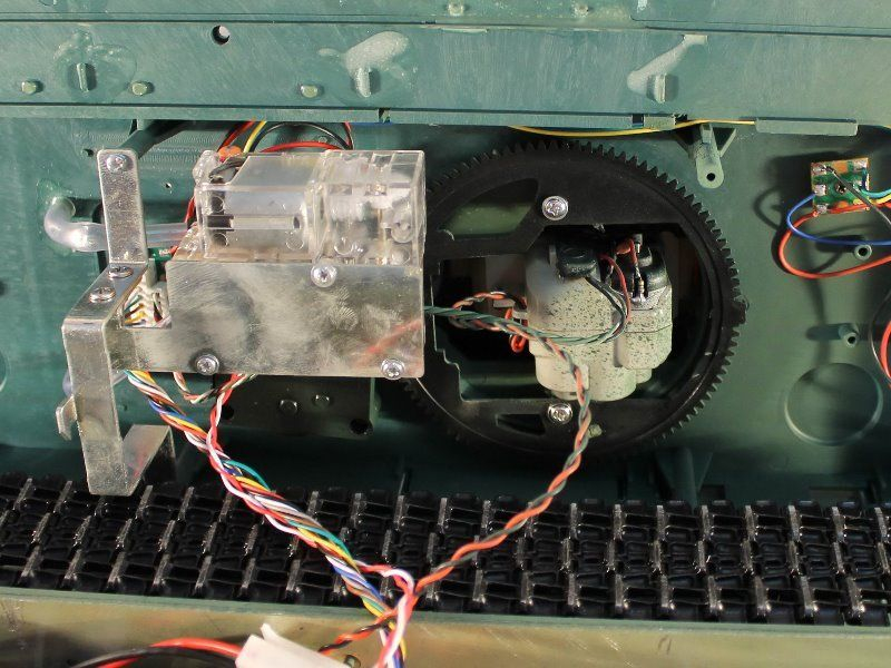 P/У танк Taigen 1/16 KV-1 (Россия) HC 2.4G RTR