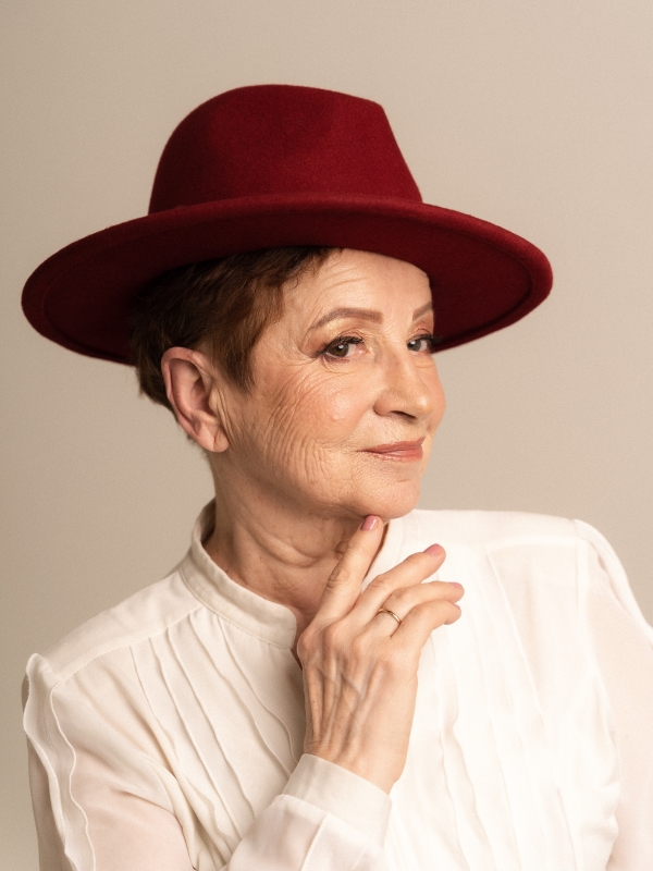 Стильная женская фетровая шляпа на весенний осенний сезон