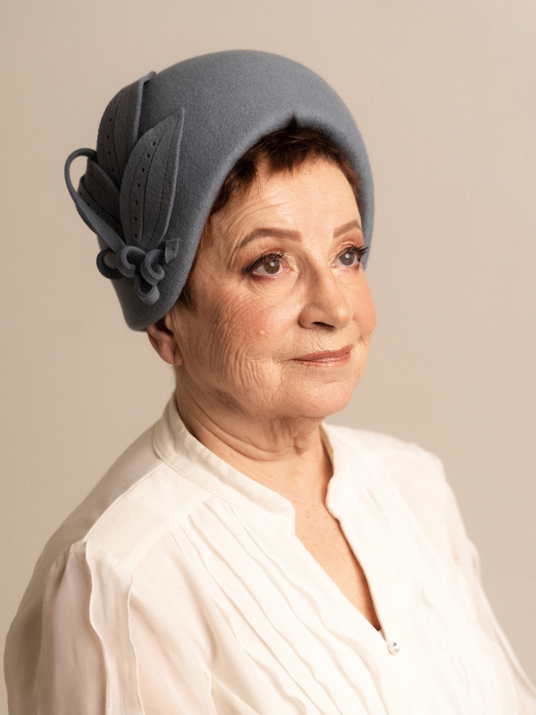 Берет женский осенний , теплый, берет шерстяной, берет фетровый закрывает уши.