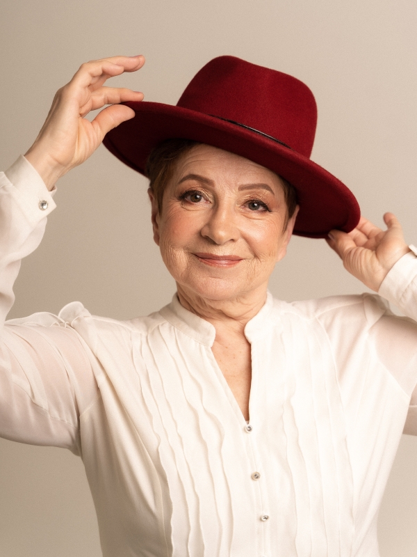 Стильная женская фетровая шляпа на весенний осенний сезон