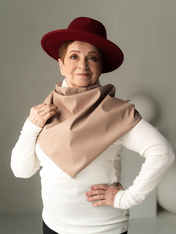 Стильная женская фетровая шляпа на весенний осенний сезон