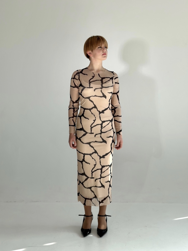 Платье сетка вечернее эротическое бежевое с чёрным узором 46