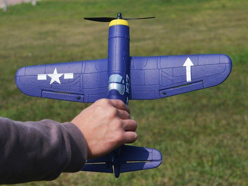 Радиоуправляемый самолет Volantex RC F4U 400мм 2.4G 4ch LiPo RTF with Gyro Радиоуправляемый самолет Volantex RC F4U 400мм 2.4G 4ch LiPo RTF with Gyro