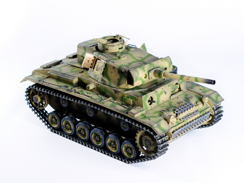 Р/У танк Taigen 1/16 Panzerkampfwagen III (Германия) дым, свет V3 2.4G RTR камуфляж Р/У танк Taigen 1/16 Panzerkampfwagen III (Германия) дым, свет V3 2.4G RTR камуфляж