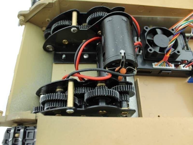 Р/У танк Torro King Tiger (башня Henschel) 1/16 2.4G, ВВ-пушка, деревянная коробка