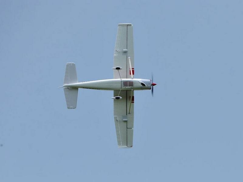 Радиоуправляемый самолет Top RC Cessna 182 400 class красная 965мм 2.4G 4-ch LiPo RTF