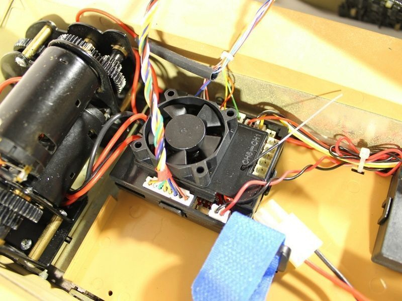 Р/У танк Torro King Tiger (башня Henschel) 1/16 2.4G, ИК-пушка, деревянная коробка