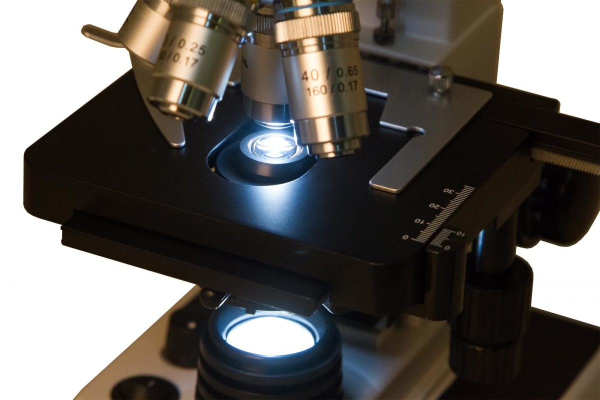 Микроскоп Bresser Erudit DLX 40&ndash;1000x