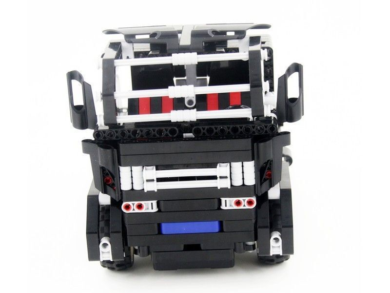 Р/У конструктор Qihui Mechanical Master 2 в 1 Тягач и Спорткар (486 деталей)