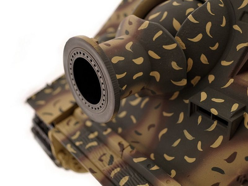 Радиоуправляемый танк Torro Sturmtiger Panzer 1/16 2.4G, зеленый, ВВ-пушка, деревянная коробка