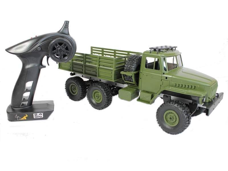 Радиоуправляемая машина MN MODEL Советский военный грузовик УРАЛ PRO 6WD 2.4G 1/16 RTR