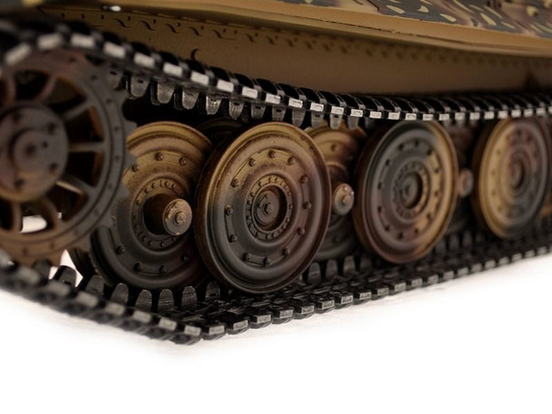 Радиоуправляемый танк Torro Sturmtiger Panzer 1/16 2.4G, зеленый, ВВ-пушка, деревянная коробка