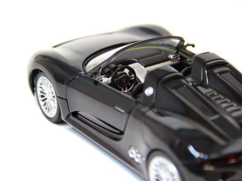 Р/У машина MZ Porsche 918 Spider 25045 1/24 + акб