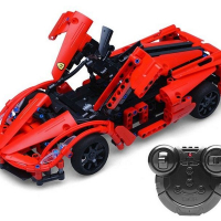 Р/У конструктор CaDA Technic спортивная машина (380 деталей) C51009K