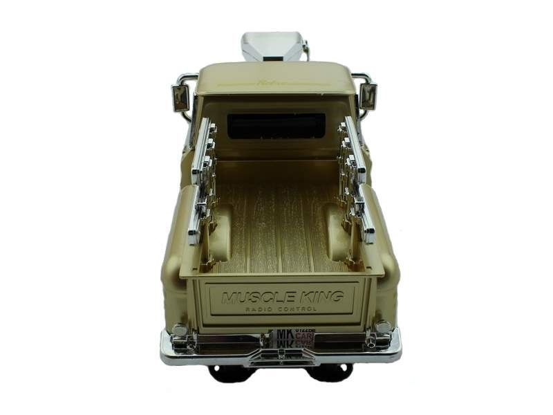 Р/У пикап из серии "Muscle Сar" с гоночным Мотором 1/16 + свет + звук
