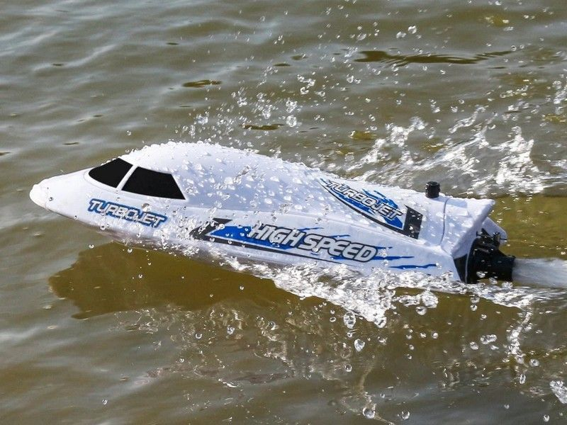 Радиоуправляемый скоростной катер Flytec V008 с водомётом 2.4G RTR