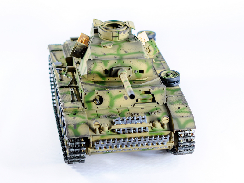 Р/У танк Taigen 1/16 Panzerkampfwagen III (Германия) дым, свет V3 2.4G RTR камуфляж Р/У танк Taigen 1/16 Panzerkampfwagen III (Германия) дым, свет V3 2.4G RTR камуфляж