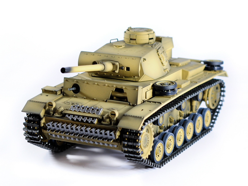 Р/У танк Taigen 1/16 Panzerkampfwagen III (Германия) дым, свет (для ИК боя) V3 2.4G RTR пустыня