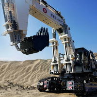 Радиоуправляемый конструктор RCM экскаватор (4342 детали)