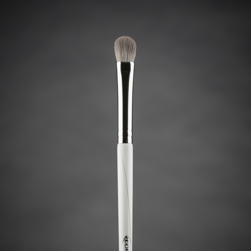 Кисть №13R из ворса растительной синтетики.