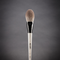 Кисть №03R из ворса растительной синтетики.