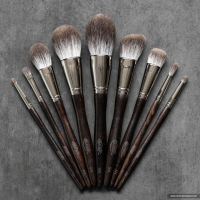 Набор кистей "Fox Set" (9 кистей) из ворса полярной лисы.