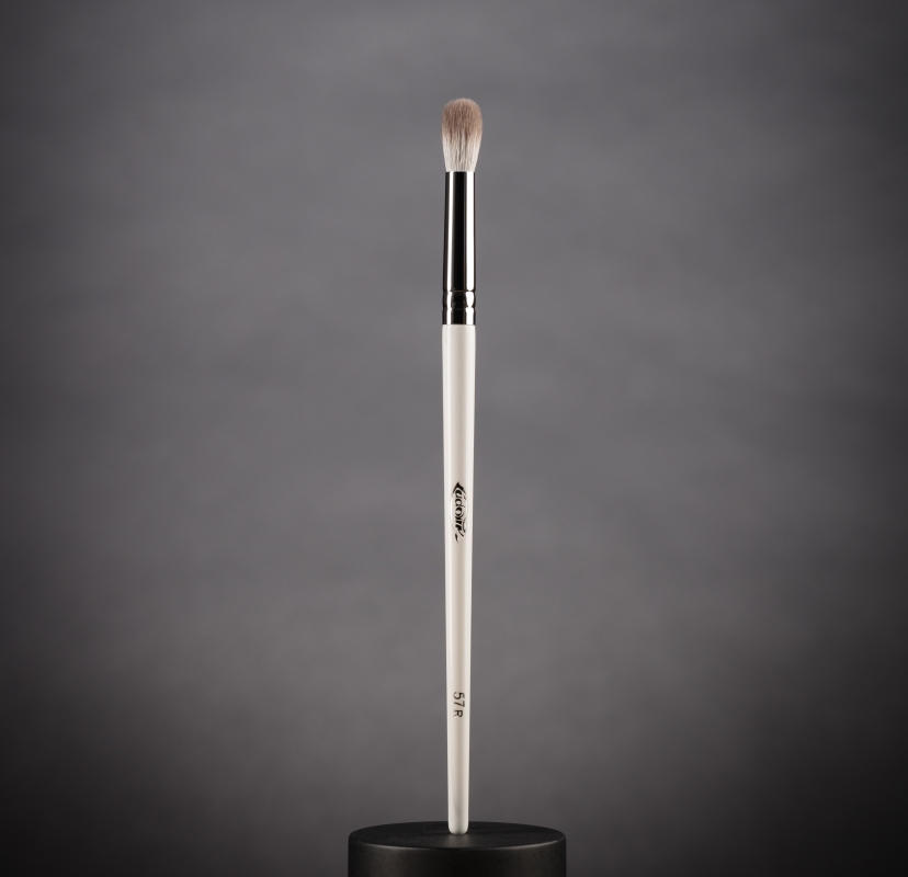 Кисть №57R из ворса растительной синтетики.